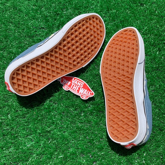 Vans Classic Checkerboard Slip On - Picture 5 of 5